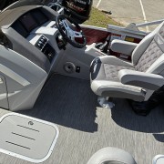 2020 Bennington 22RTFB Pontoon Boat